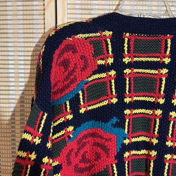 Vintage 1990s Black Chunky Knit Cardigan Square Large Floral Print Roses No Tags - Picture 13 of 16